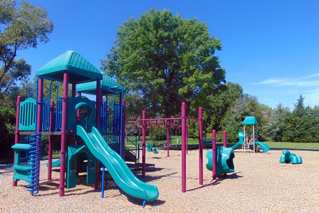 Highview Park Playground