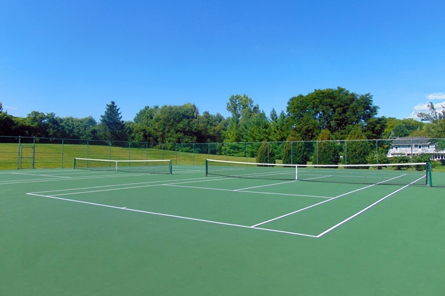 Highview Park Tennis Court