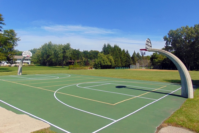 Highview Park Basketball Court