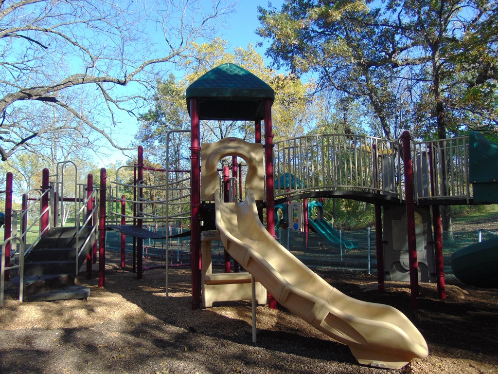 Woodland Park Playground