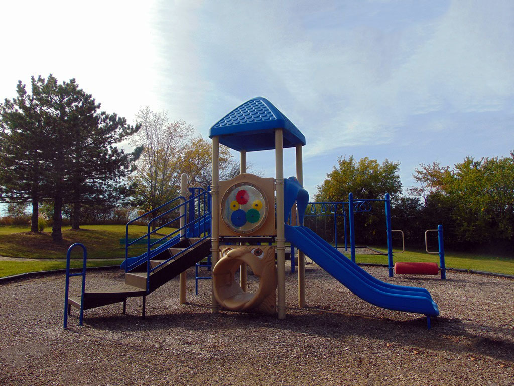 Heather Highlands Park Playground